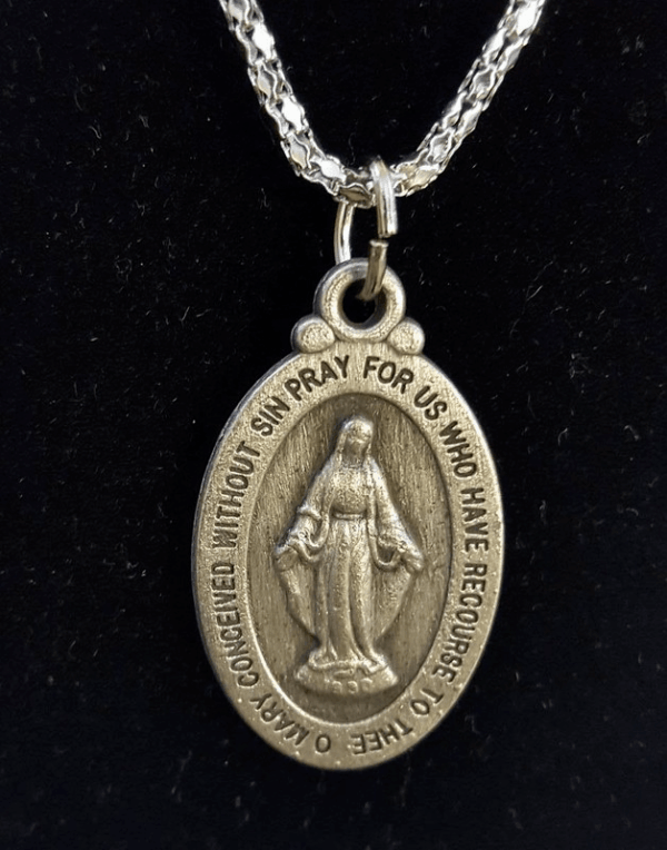 Miraculous Medal Necklace with Prayer Card - Image 2